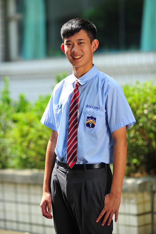 我們的制服